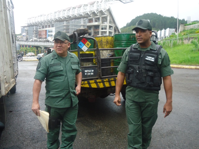 Retenidos 7 mil 350 litros de gasolina en Puente Fronterizo