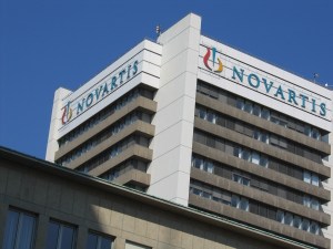 Novartis desmiente rumores sobre cese de operaciones en el país