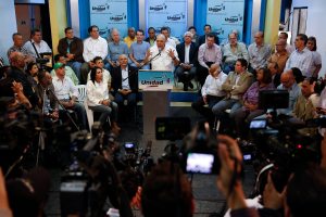 MUD emite comunicado a Cancilleres previo encuentro en Quito