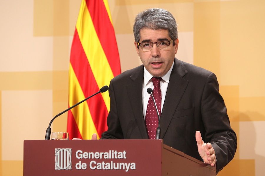 Gobierno catalán suspende la campaña pero continuará con la consulta