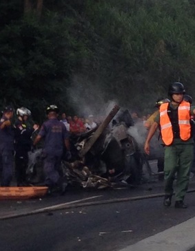 Tres personas mueren calcinadas en accidente registrado en la ARC