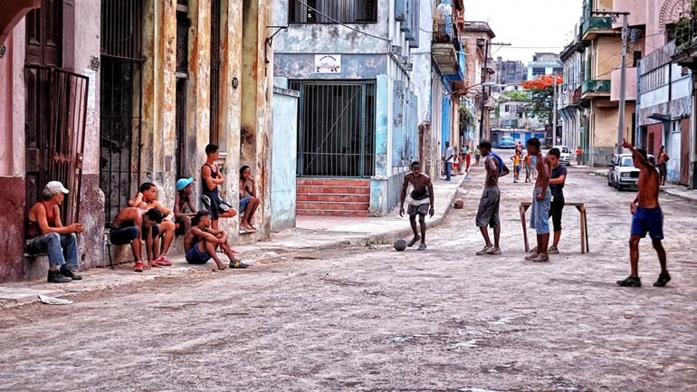 Cuba le teme a los metrosexuales