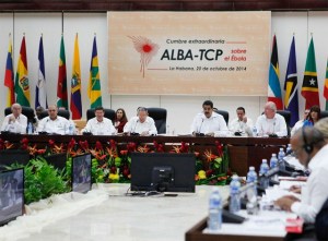 Red Fashion: El uniforme venecubano en la cumbre ALBA (fotodetalles)