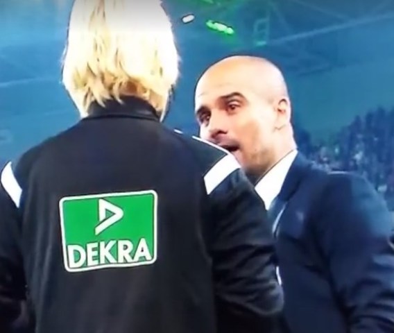 Guardiola pierde los estribos con una mujer arbitro en la Bundesliga
