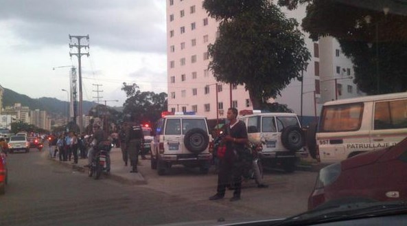 Reportan tiroteo en edificio de Misión Vivienda en La Paz