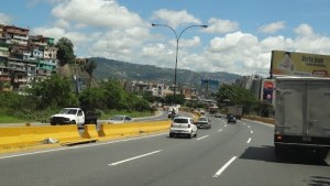 Este jueves cerrarán tramo de la Francisco Fajardo entre La Urbina y Macaracuay