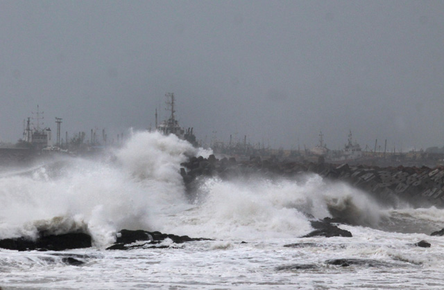 Ciclón Hudhud deja cinco muertos en la India