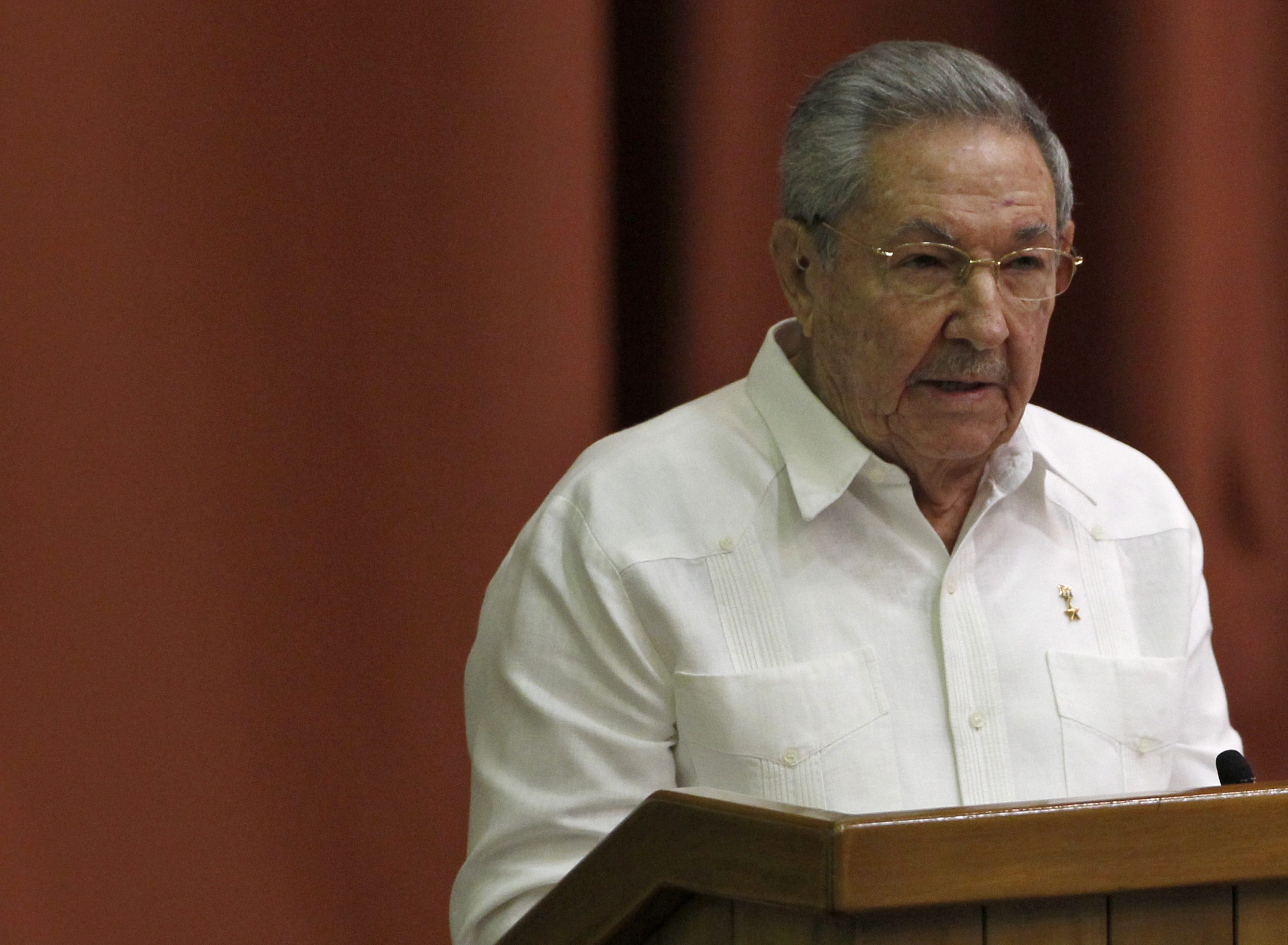 Raúl Castro condena el “atroz” atentado en Francia contra el semanario Charlie Hebdo