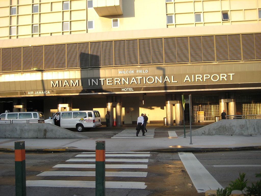 Aeropuerto de Miami rompe récord de viajeros con casi 45 millones en 2016