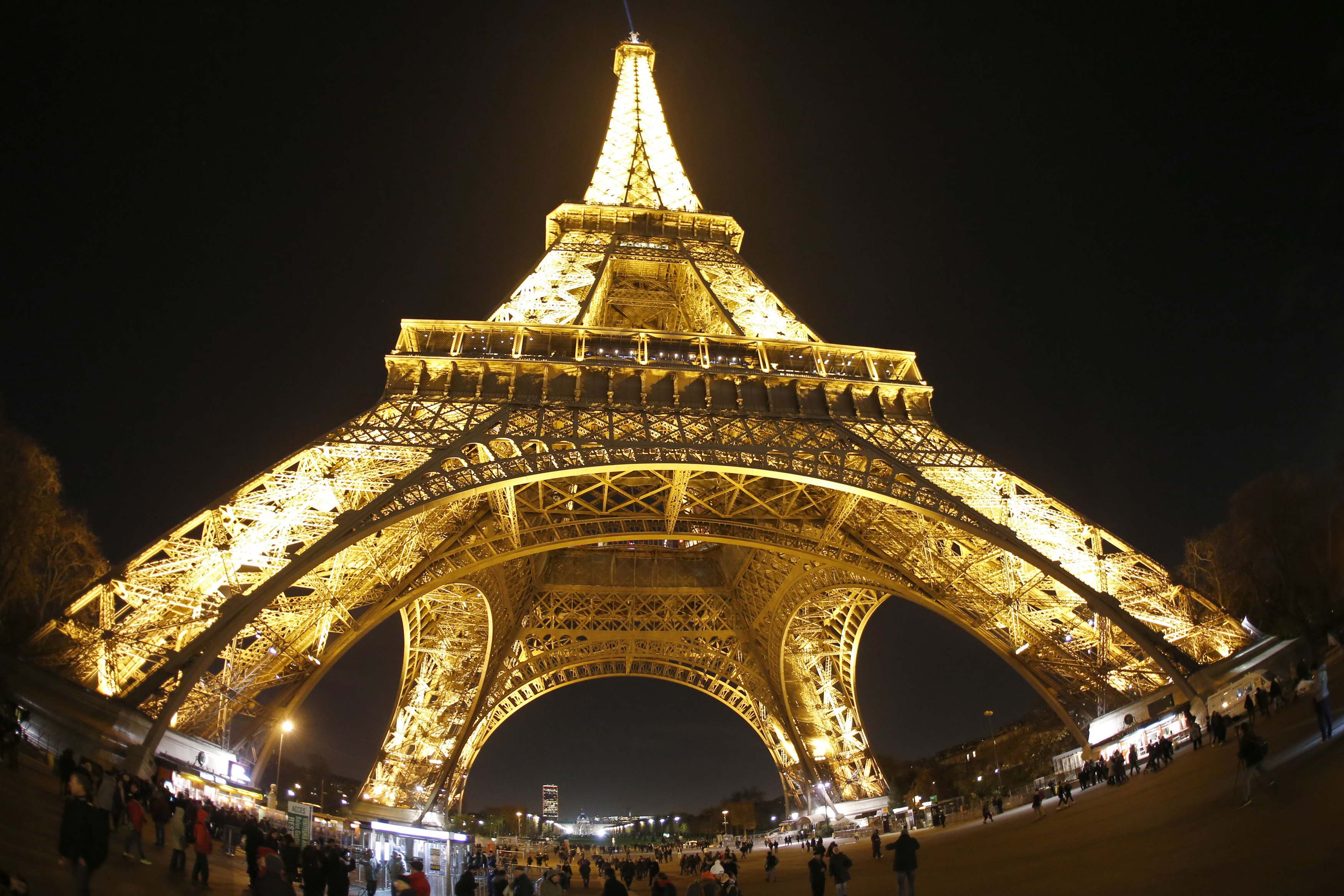 La Torre Eiffel se apunta a las energías renovables