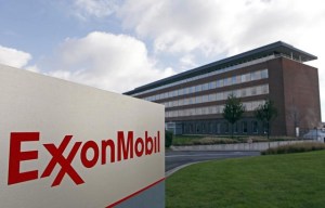 Firma de Miami compra red de suministro de combustible aéreo de ExxonMobil
