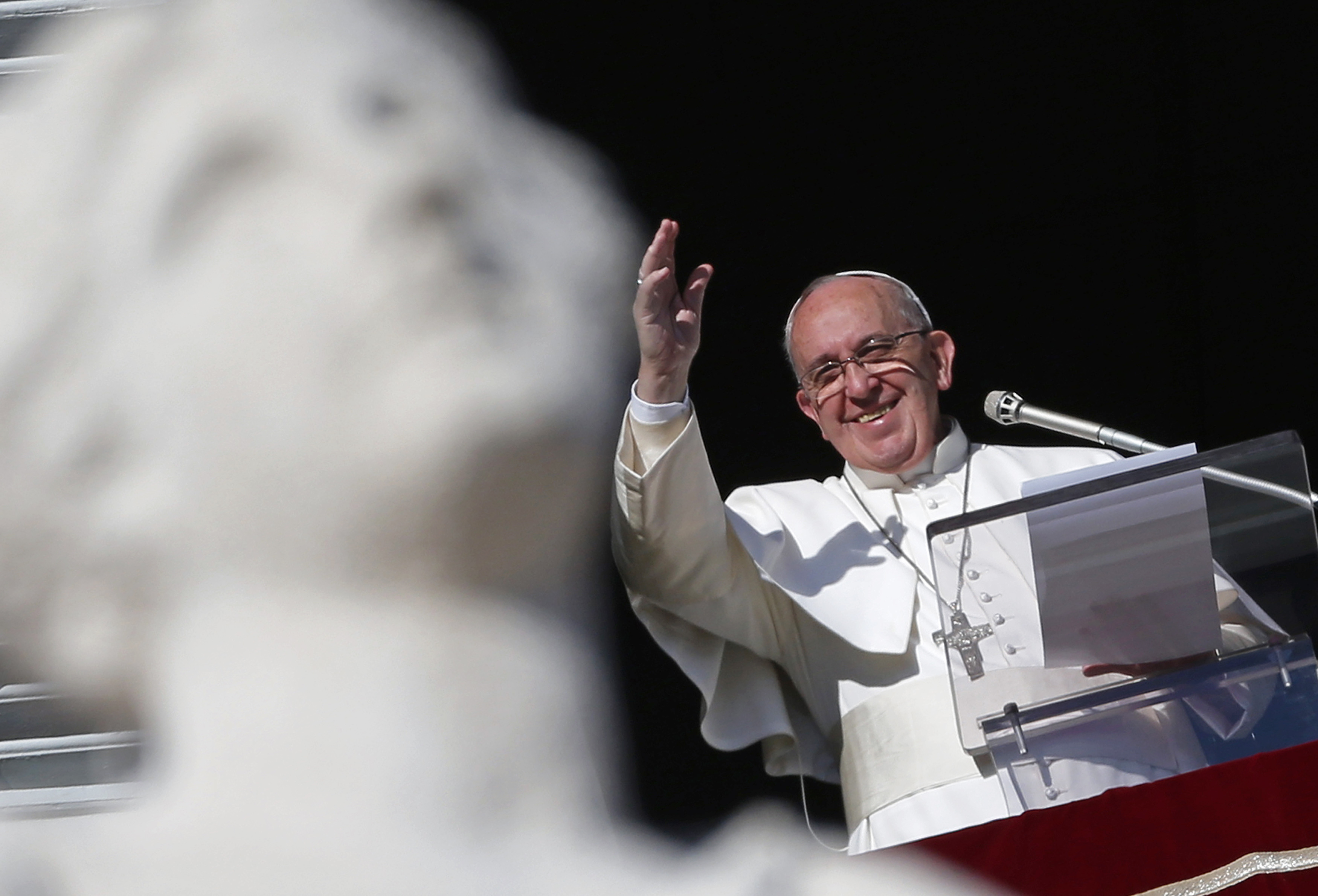 El Papa condena formas tergiversadas de religión tras atentados de París