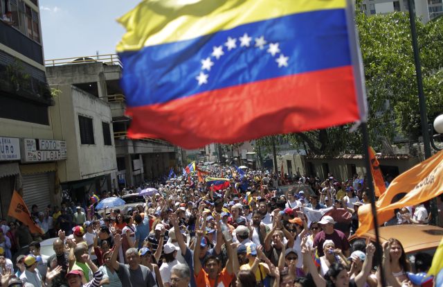 MARCHA DE LA OPOSICIÓN EXIGIENDO CONOCER LA SALUD DEL PRESIDENTE CHÁVEZ