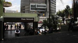 Cierran estación Plaza Venezuela por inundación