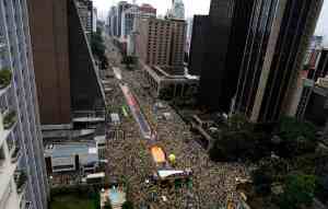 Millones de brasileños salieron a la calle para gritar “fuera Dilma” (Fotos)