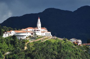 Santuario de Monserrate, icono del turismo religioso en Colombia