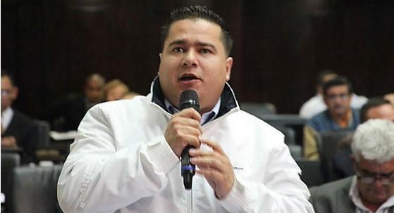 Ricardo Sánchez dice sentirse “plenamente identificado” con el gobierno de Maduro