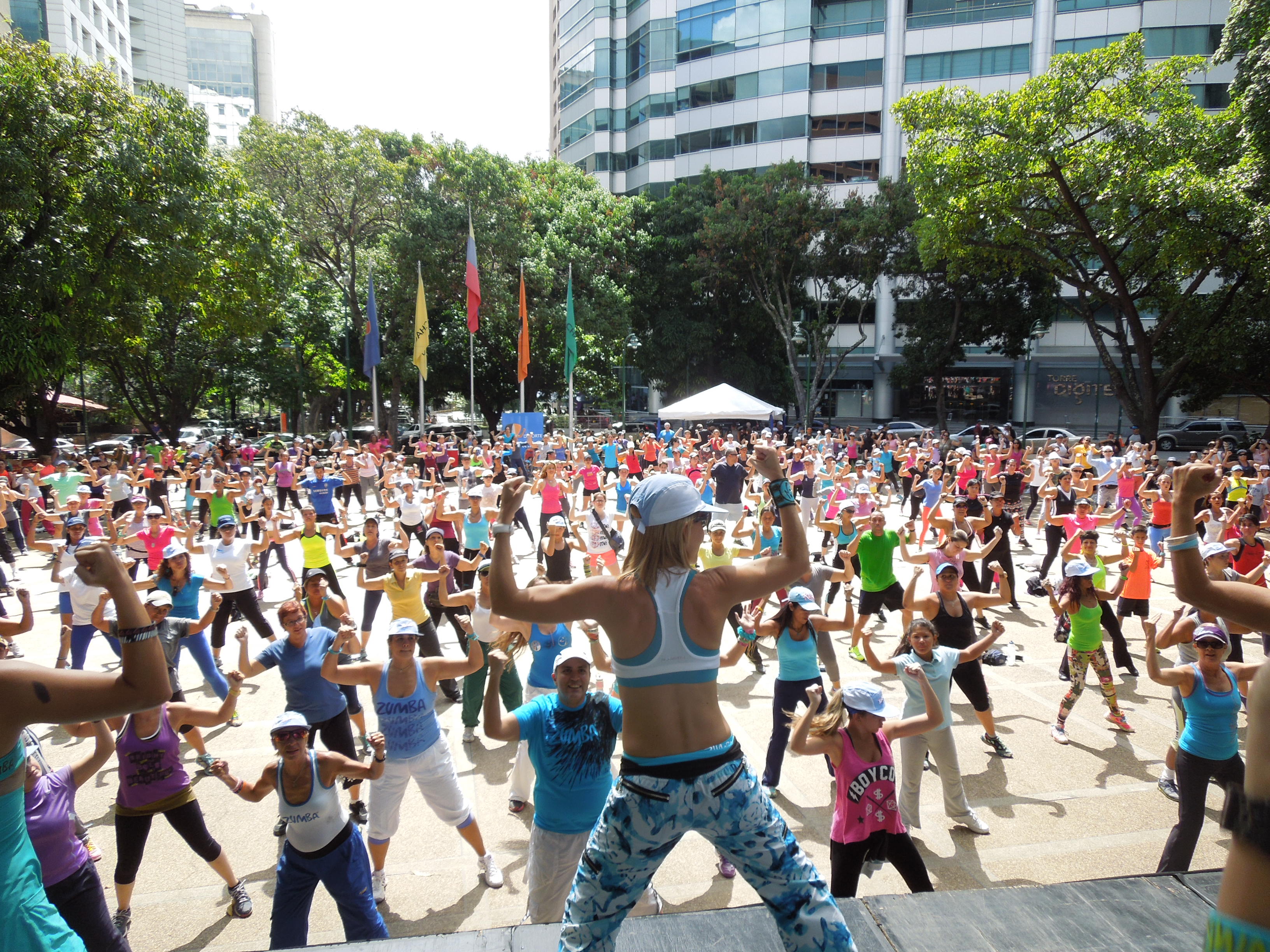 Clases de Zumba Gratis ¡todos los domingos!