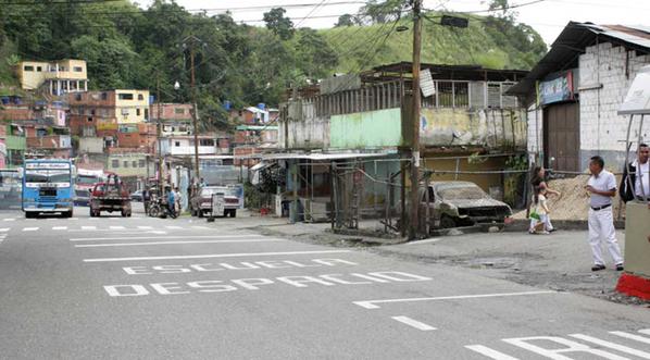 Cerrada la carretera Petare-Santa Lucía por protesta