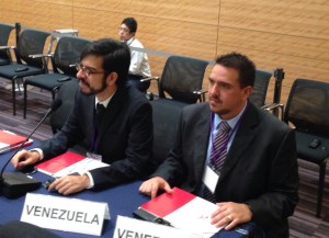 Pizarro y González representan a oposición venezolana en la Conferencia Global de Jóvenes Parlamentarios