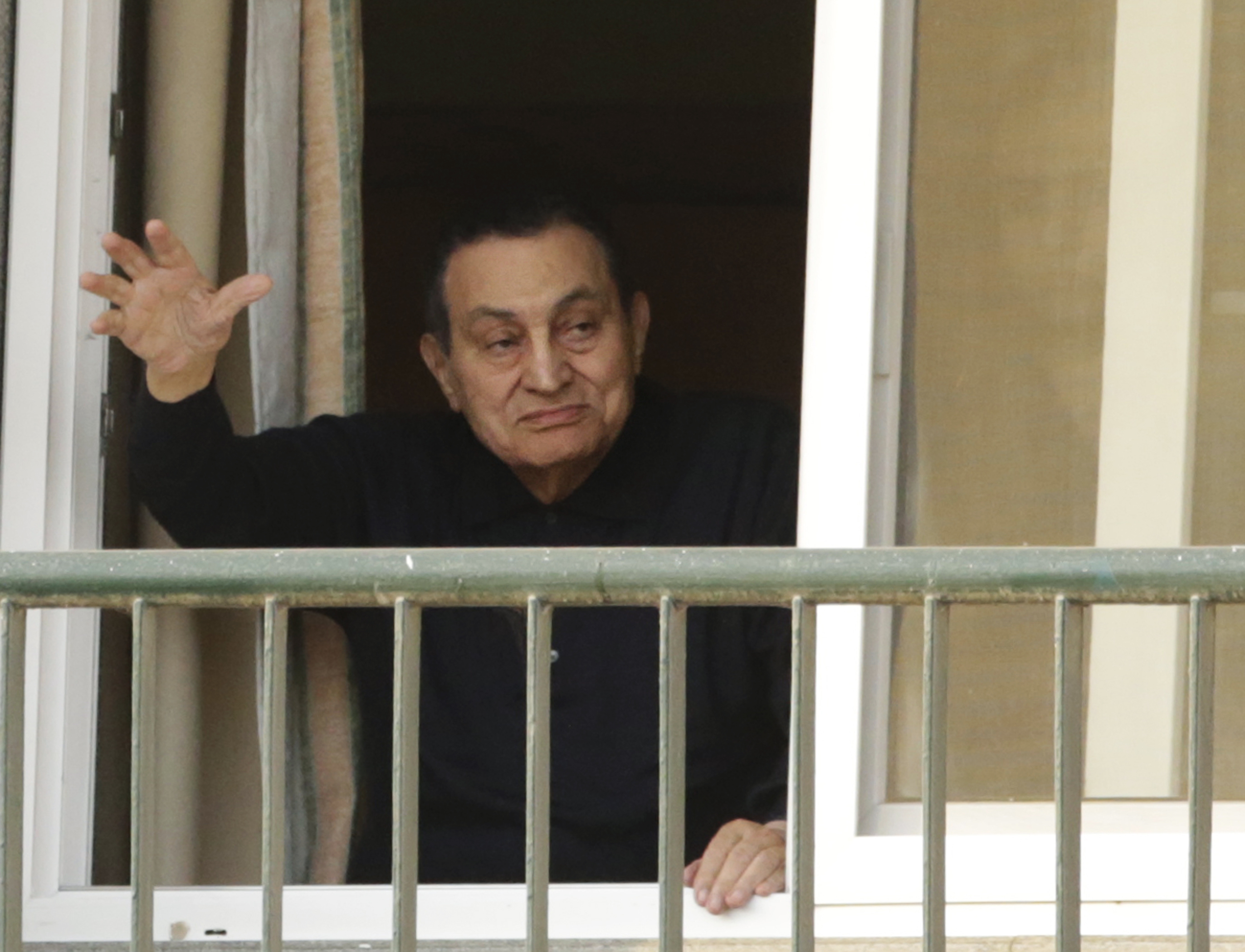 El expresidente egipcio Hosni Mubarak queda en libertad