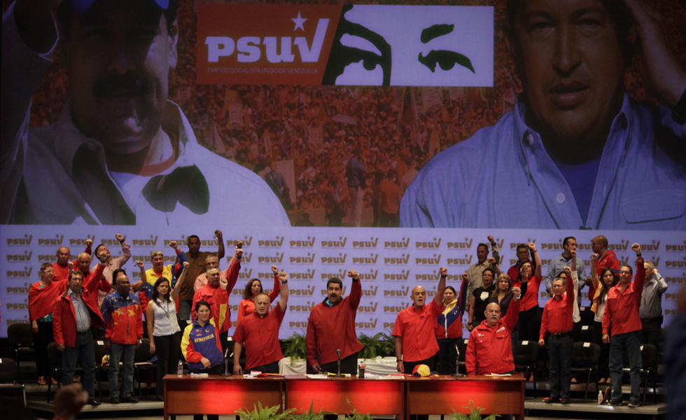El Nuevo Herald: Plantean activar la Convención de Palermo para presentar cargos por crimen organizado contra Maduro y su élite