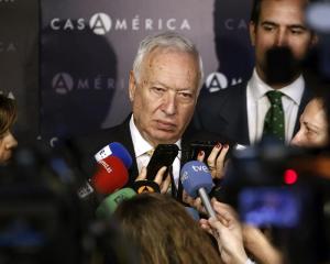 Margallo: La visita de Felipe González se desarrolla con absoluta normalidad