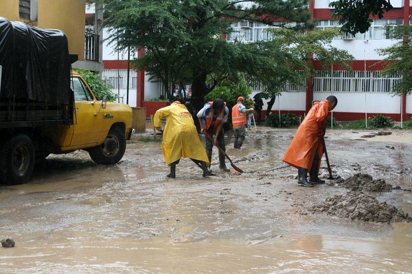 Lluvias colapsaron a San Cristóbal (Fotos)