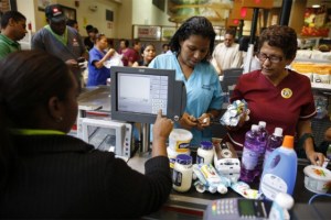 Precios de “locura” asaltan el mercado venezolano