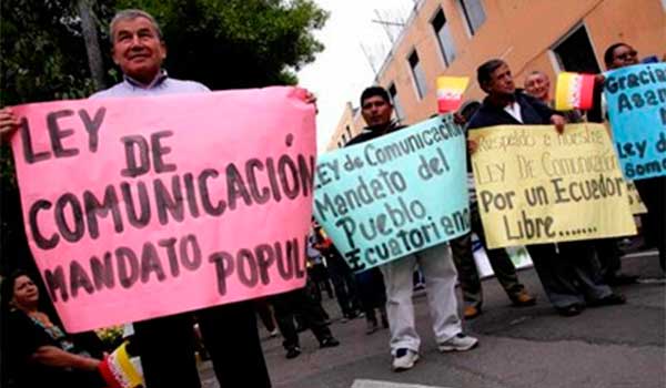 En dos años, Ecuador ha sancionado a más de 100 medios de comunicación