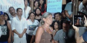 Más de 60 turistas no han podido salir de Canaima por protesta de pemones