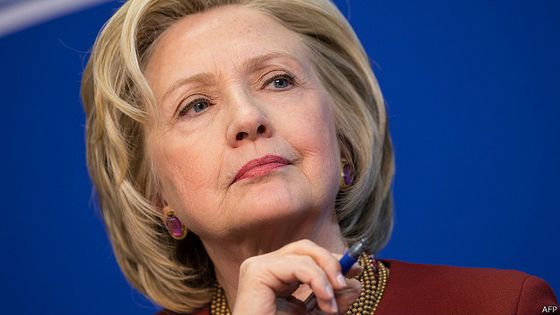 Publican 551 nuevos correos electrónicos de Hillary Clinton, tres “secretos”
