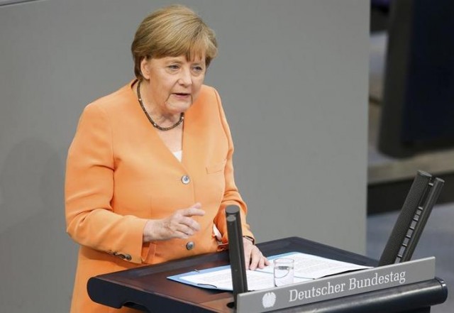 Merkel advierte que no se puede negociar un nuevo programa de ayuda con Grecia