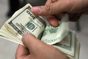 Dólar Simadi cierra la semana en 240,57 bolívares