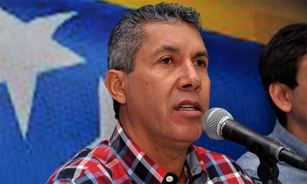 Henri Falcón propone un gobierno de unidad nacional