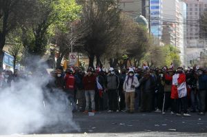 Disturbios en Bolivia dejan cuatro personas encarceladas
