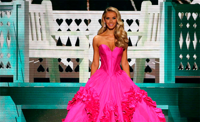 Perfecta como una Barbie, Miss Oklahoma es coronada Miss USA