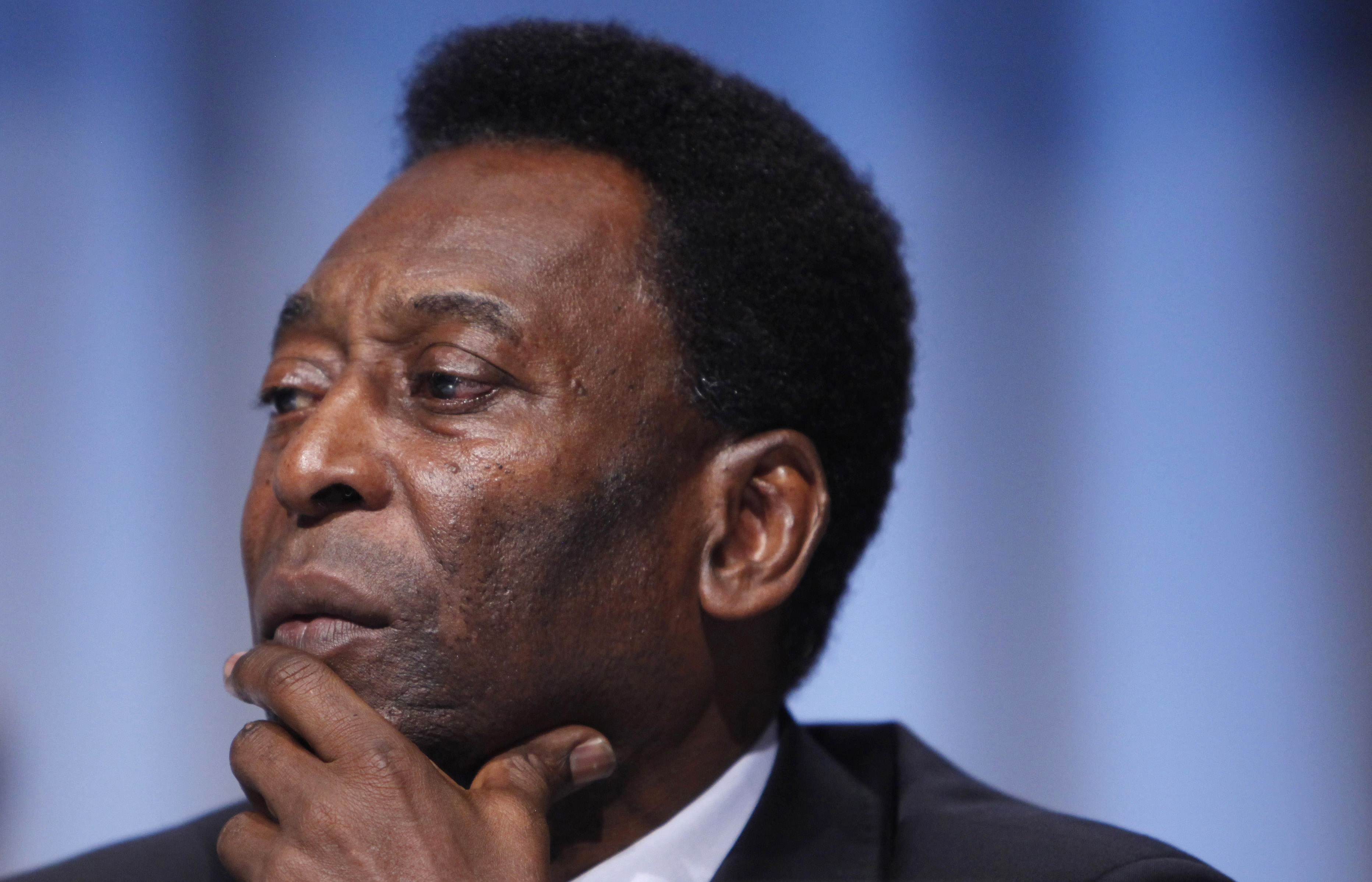 Pelé fue ingresado en un hospital de Sao Paulo