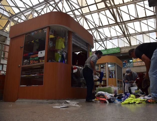 Foto: Otra vez hurtaron en quioscos del centro comercial La Hoyada / diarioavance.com