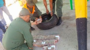 Así es el “negocio” del contrabando de billetes de 100 y 50 bolívares