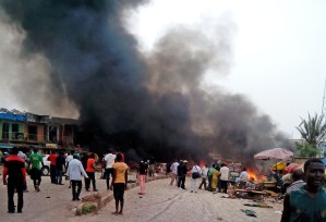 Al menos 50 muertos tras fuerte explosión en un mercado de Nigeria