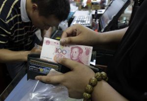FMI retrasa inclusión del yuan en su cesta de divisas hasta octubre de 2016