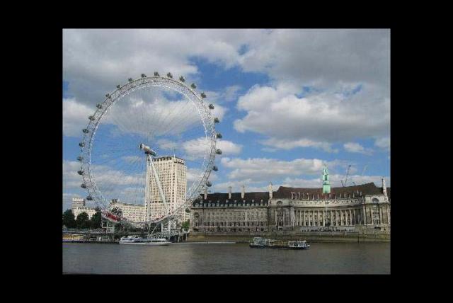 Londres en Reino Unido Un recorrido por esta urbe es sin duda un sueño hecho realidad, conocer el puente Tower Bridge, que cruza el río Támesis, el afamado reloj Big Ben, cruzar como The Beatles en Abbey Road y visitar el Museo de Sherlock Holmes; tomarte una cerveza en algún pub y tal vez, ver a alguien de la realeza.