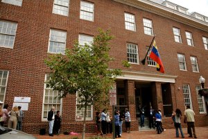 Embajada de Venezuela en EEUU explica qué hacer ante demora en respuesta a solicitudes del TPS