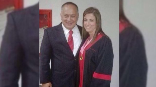 La foto de Barreiros junto a Diosdado Cabello se volvió viral ayer en internet