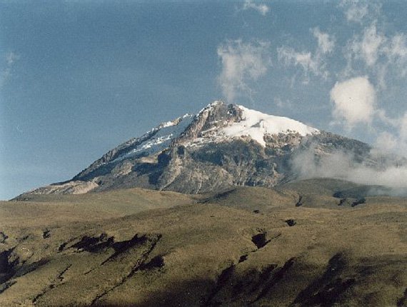 Registran un temblor en el volcán colombiano del Nevado del Ruiz