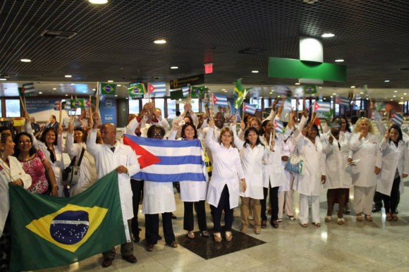 Gobierno brasileño reclutará médicos extranjeros hasta 2026