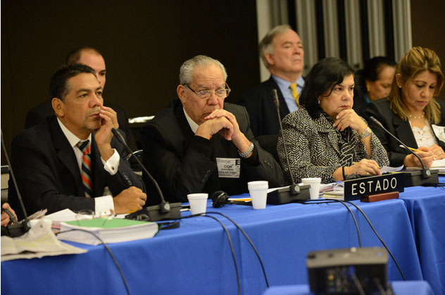 Gobierno venezolano dice ante la CIDH que no confía en la OEA, y rechaza observación para el 6D