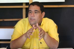 Matheus a Maduro: Es irresponsable llamar a violar la Constitución