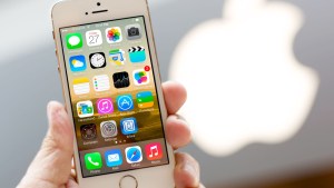 ¿Sabes como hackear un iPhone con… plastilina?